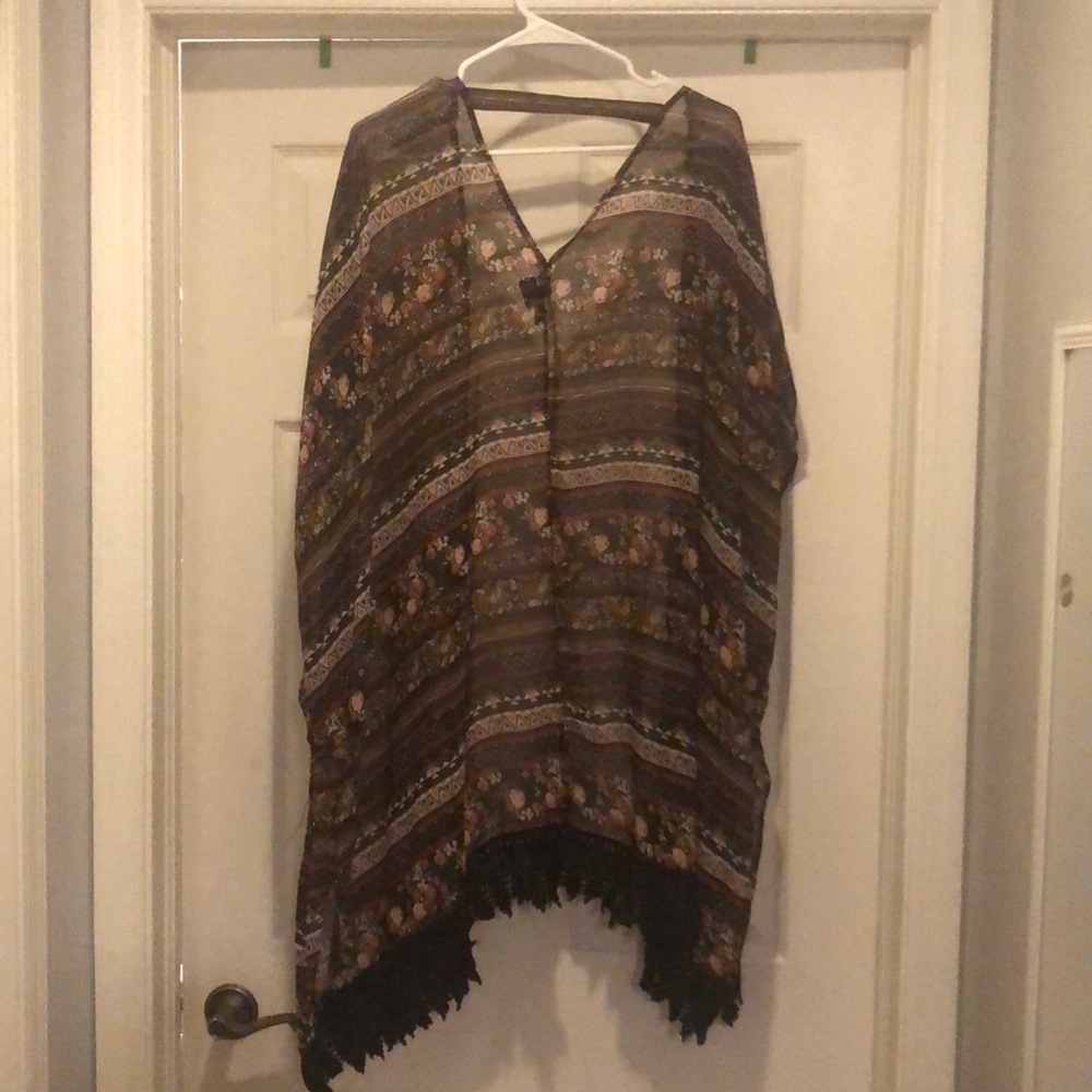 Tilly’s short sleeve light cardigan
